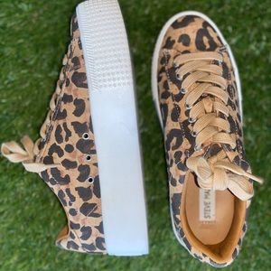 Steve Madden cheetah print platform sneakers